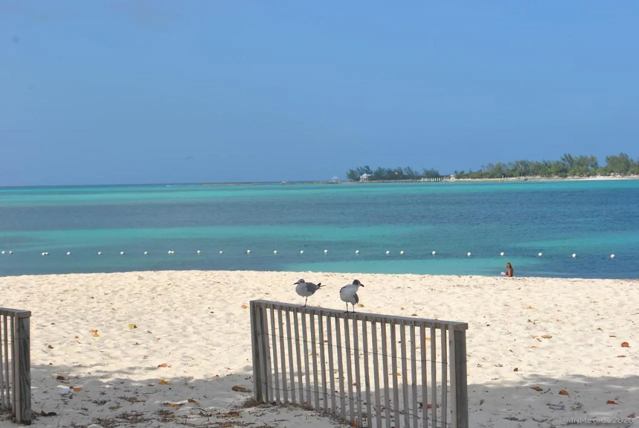 Tropical Hideaway Apartment Nassau