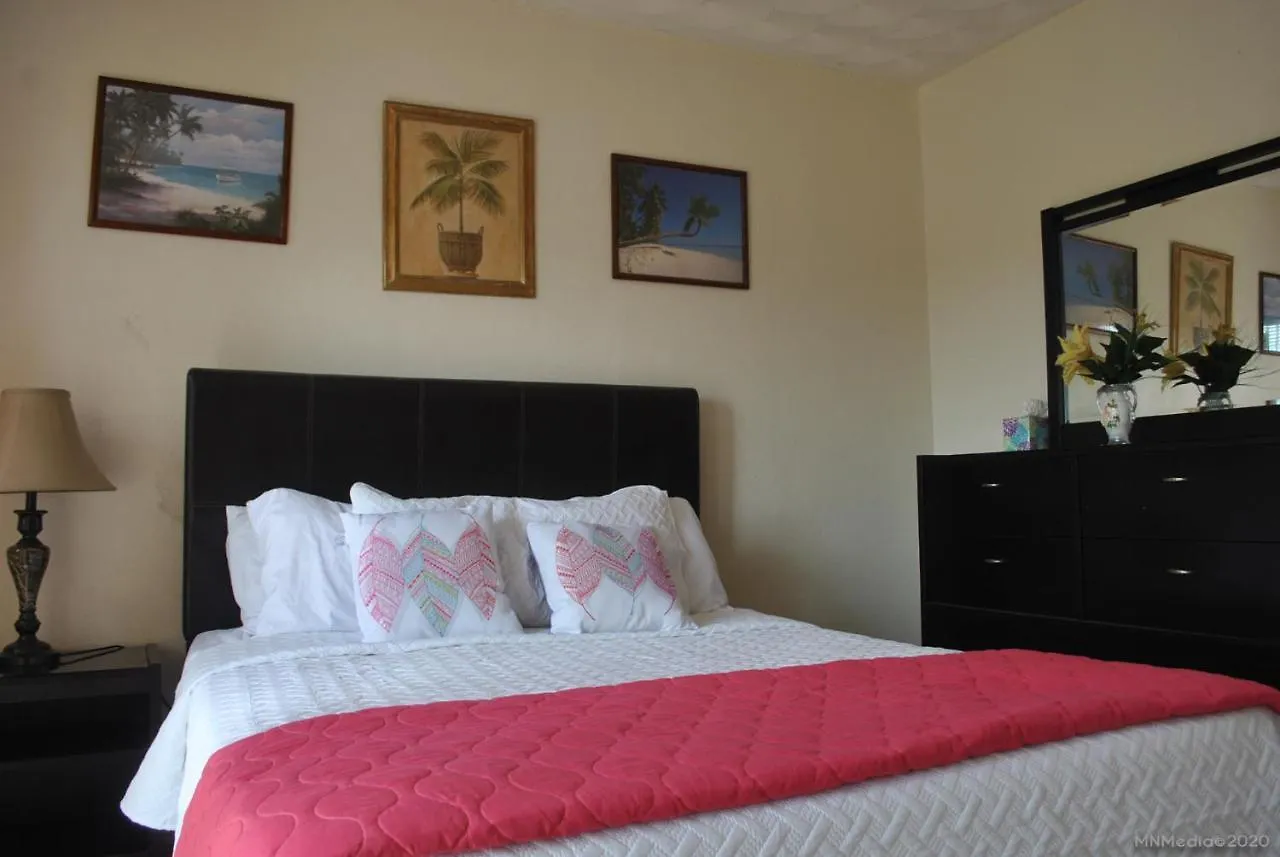 Tropical Hideaway Apartment Nassau